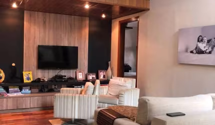 Casa em condomínio fechado com 3 quartos à venda na Avenida São Paulo, 4511, Granja Olga I, Sorocaba por R$ 1.650.000