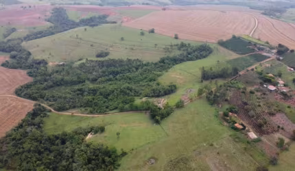 Chácara / sítio com 3 quartos à venda na Estrada Vicinal, 1010, Centro, Carlópolis por R$ 320.000