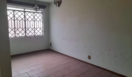 Casa com 3 quartos à venda na Rua Mascarenhas Camelo, 286, Vila Santana, Sorocaba por R$ 850.000