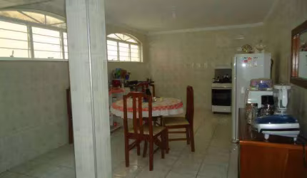Casa com 2 quartos à venda na Rua São Gabriel, 234, Jardim Paraná, Sorocaba por R$ 420.000