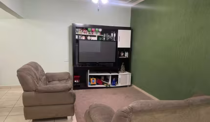 Casa com 3 quartos à venda na Avenida Nove de Julho, 951, Vila Barão, Sorocaba por R$ 470.000