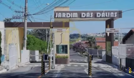 Casa em condomínio fechado com 2 quartos à venda na Dr. Gualberto Moreira, 25, Jardim Residencial das Dálias, Sorocaba por R$ 370.000
