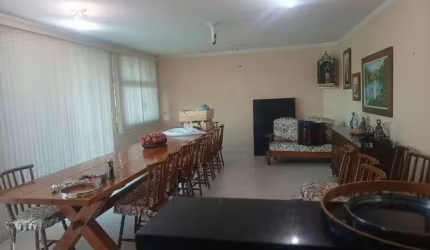 Casa com 4 quartos à venda na Benedito Camargo Santos, 114, Vila Trujillo, Sorocaba por R$ 1.800.000