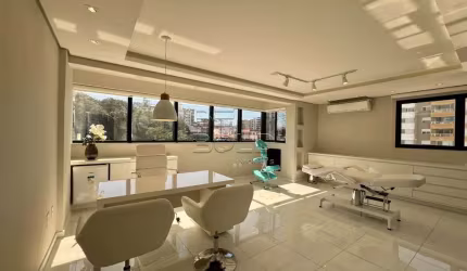 Sala comercial à venda na Avenida Engenheiro Max de Souza, 1135, Coqueiros, Florianópolis por R$ 449.000
