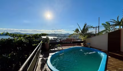 Casa com 3 quartos à venda na Rua Aldo Luz, 200, Itaguaçu, Florianópolis por R$ 2.200.000
