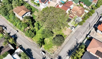 Terreno à venda na Travessa América, 15, Coqueiros, Florianópolis por R$ 1.200.000