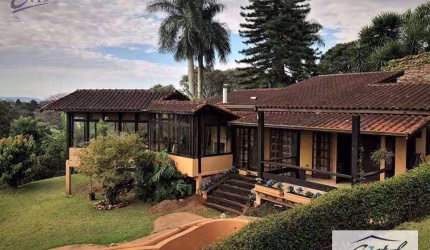 Casa com 3 dormitórios à venda, 532 m² por R$ 2.800.000,00 - Granja Viana - Carapicuíba/SP