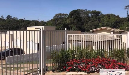 Casa com 3 dormitórios à venda, 110 m² por R$ 319.000,00 - Água Espraiada (Caucaia do Alto) - Cotia/SP