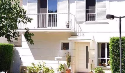 Casa com 3 quartos / suítes à venda, 180 m² - Jardim Maria Tereza - Cotia/SP
