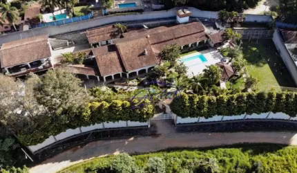 Chácara Porteira Fechada em Caucaia do Alto!