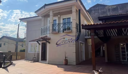 Casa com 5 suítes em Condomínio fechado na Granja Viana