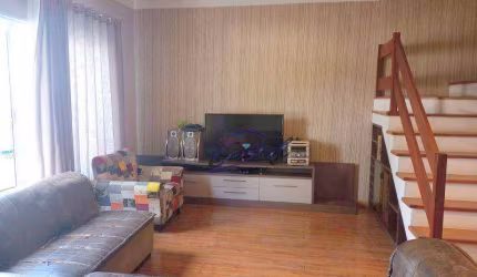 Excelente Casa na Granja Viana!
