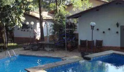 Casa de 3 dormitórios 1 suite 6vagas de garagem