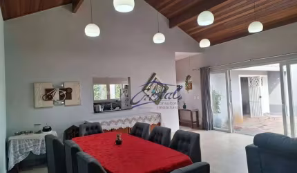 Casa térrea com 3 quartos (1 suíte) à venda, 197 m²  - Caxingui - São Paulo/SP