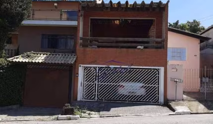 Sobrado de 3 dormitórios 1 suite 2 vagas de garagem