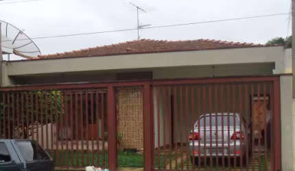 Casa para Venda em Mogi Guaçu, Capela, 3 dormitórios, 1 banheiro, 4 vagas