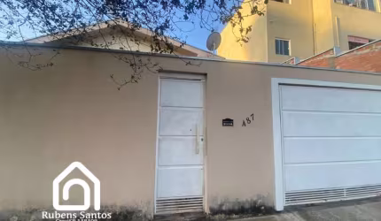 Casa para Venda em Mogi Guaçu, Jd. Bandeirantes, 3 dormitórios, 2 banheiros, 2 vagas