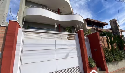 Casa para Venda em Mogi Guaçu, Jd. Serra Dourada, 3 dormitórios, 1 suíte, 2 banheiros, 4 vagas