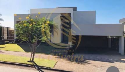 Sobrado para Venda em Jundiaí / SP no bairro Loteamento Residencial e Comercial Horto Florestal