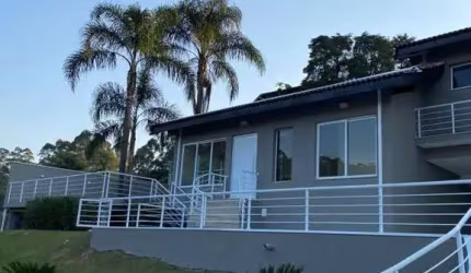 Casa para Venda em Cajamar / SP no bairro Serra Dos Lagos (jordanésia)