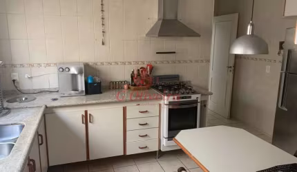 Sobrado para Venda em Jundiaí / SP no bairro Jardim Santa Teresa