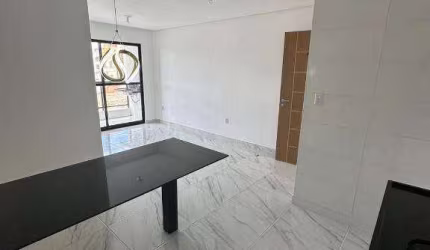 Apartamento com 2 dormitórios à venda, 62 m² por R$ 450.000,00 - Intermares - Cabedelo/PB