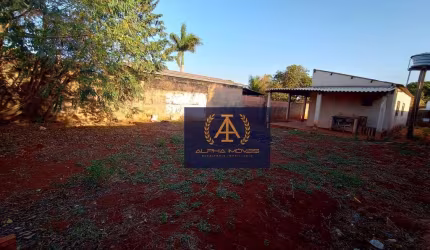 TERRENO INTEIRO  COM CASA  3 PEÇAS