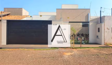 CASA COM FINO ACABAMENTO
