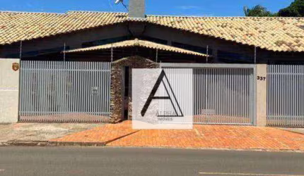 CASA AMPLA COM MEZANINO