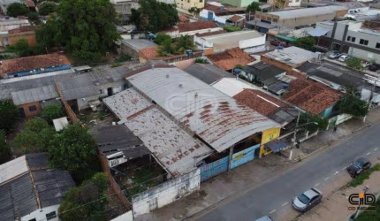 Terreno com galpão com mais de 850 m², no Vista Alegre