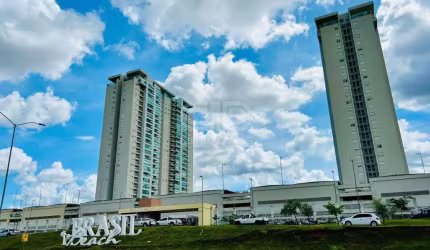 Apartamento com três quartos no Brasil Beach