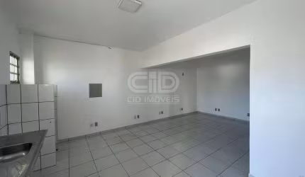 Sala comercial com aproximadamente 30m² no bairro Quilombo