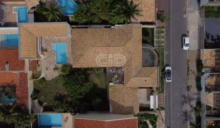 Casa Térrea á venda com 5 quartos e piscina no bairro Jardim Itália