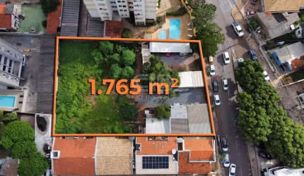 Terreno com 1.765 m² no bairro Araés