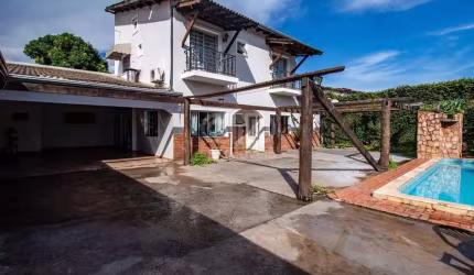 Casa com 4 suítes e piscina no Jardim Califórnia