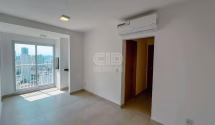 Apartamento á Venda com 2 quartos no Cond. Villaggio Calábria