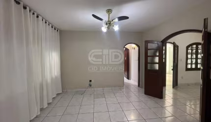 Casa com 8 quartos no bairro Quilombo