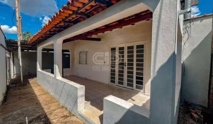 Casa à venda no bairro Goiabeiras