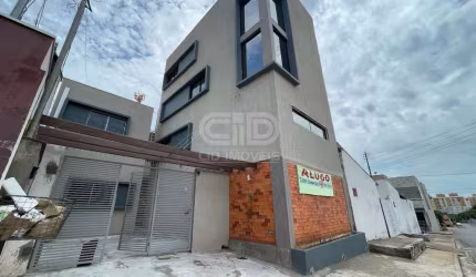 Sala com 90m² no bairro Centro América