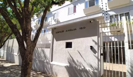 Apartamento á Venda com 2 quartos no Edifício Analia