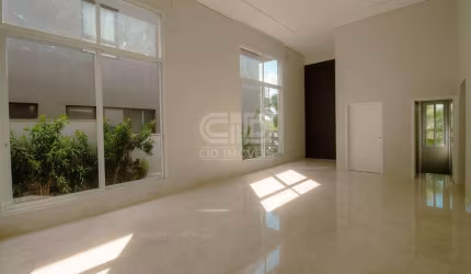 Casa em condomínio com suíte master á venda no condomínio Vila Jardim