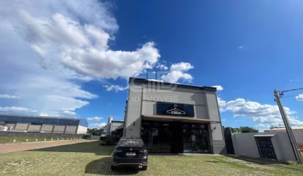 Sala comercial com 65m² na Av. Mario Andreaza
