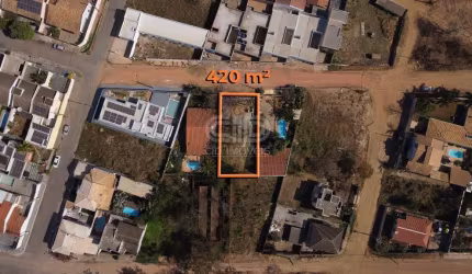 Terreno á Venda com 420 m² no bairro Santa Rosa