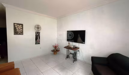 Casa á Venda no Centro de Várzea Grande
