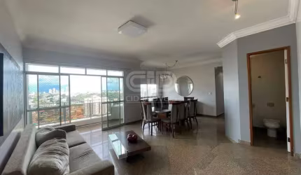 Apartamento com 4 quartos no Edifício Imperial