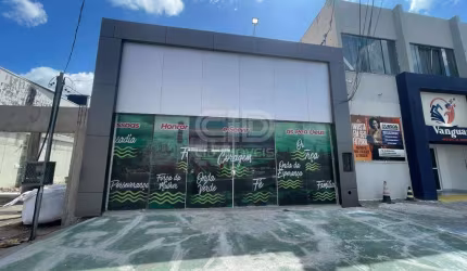Salão comercial com 166m² em frente ao Colégio Fato