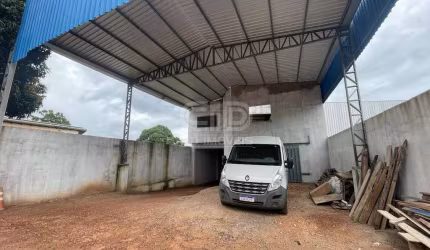 Barracão comercial no bairro Ribeirão do Lipa