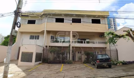 Prédio Comercial com 2 pavimentos e amplo terreno próximo à Av. Mato Grosso