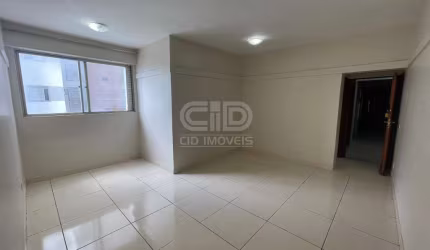 Apartamento com 3 Quartos sendo uma suíte no Edifício Constance.