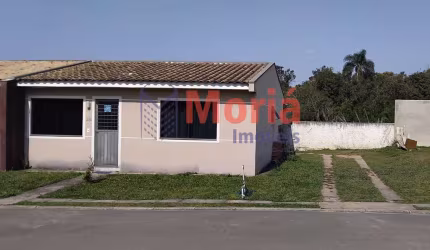 Casa com 2 quartos à venda na Rua Antônio Serafim, 161, Parque do Embu, Colombo por R$ 268.000